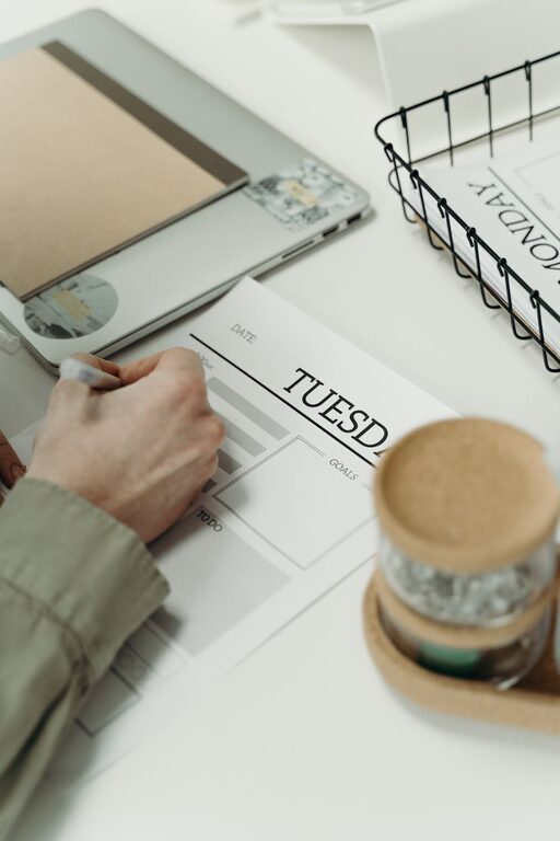 How to Design a Weekly Reset Routine to Boost Your Productivity